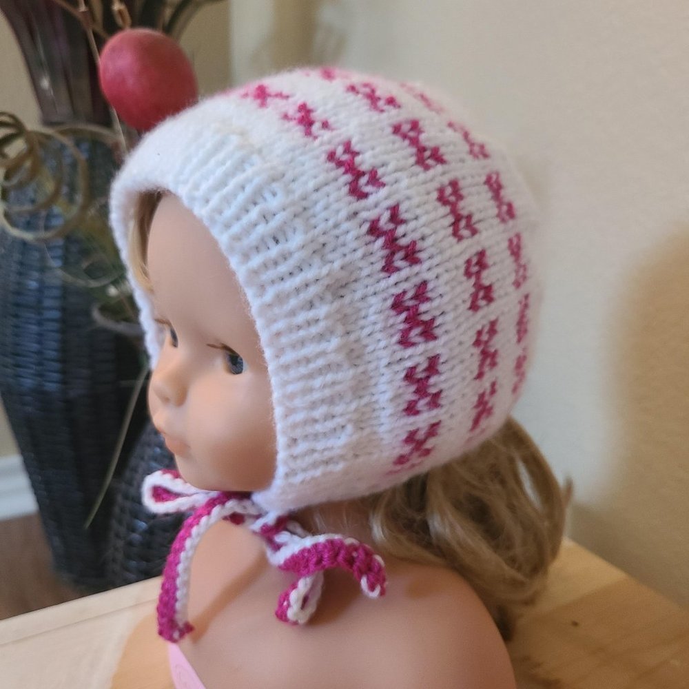 Baby Girl Knit Handmade Hat Bonnet White Red Size 3-4 Months